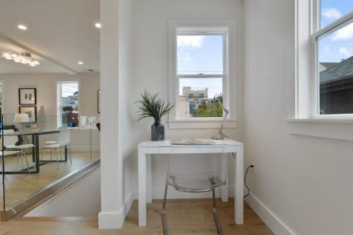 Kitchen Nook